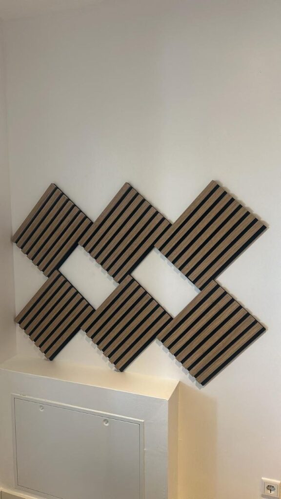 Referenzfoto einer verspachtelten Trockenbau-Wand mit frischem Anstrich